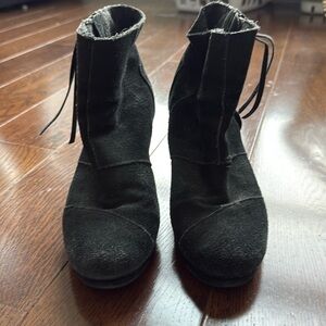 Toms black wedge bootie